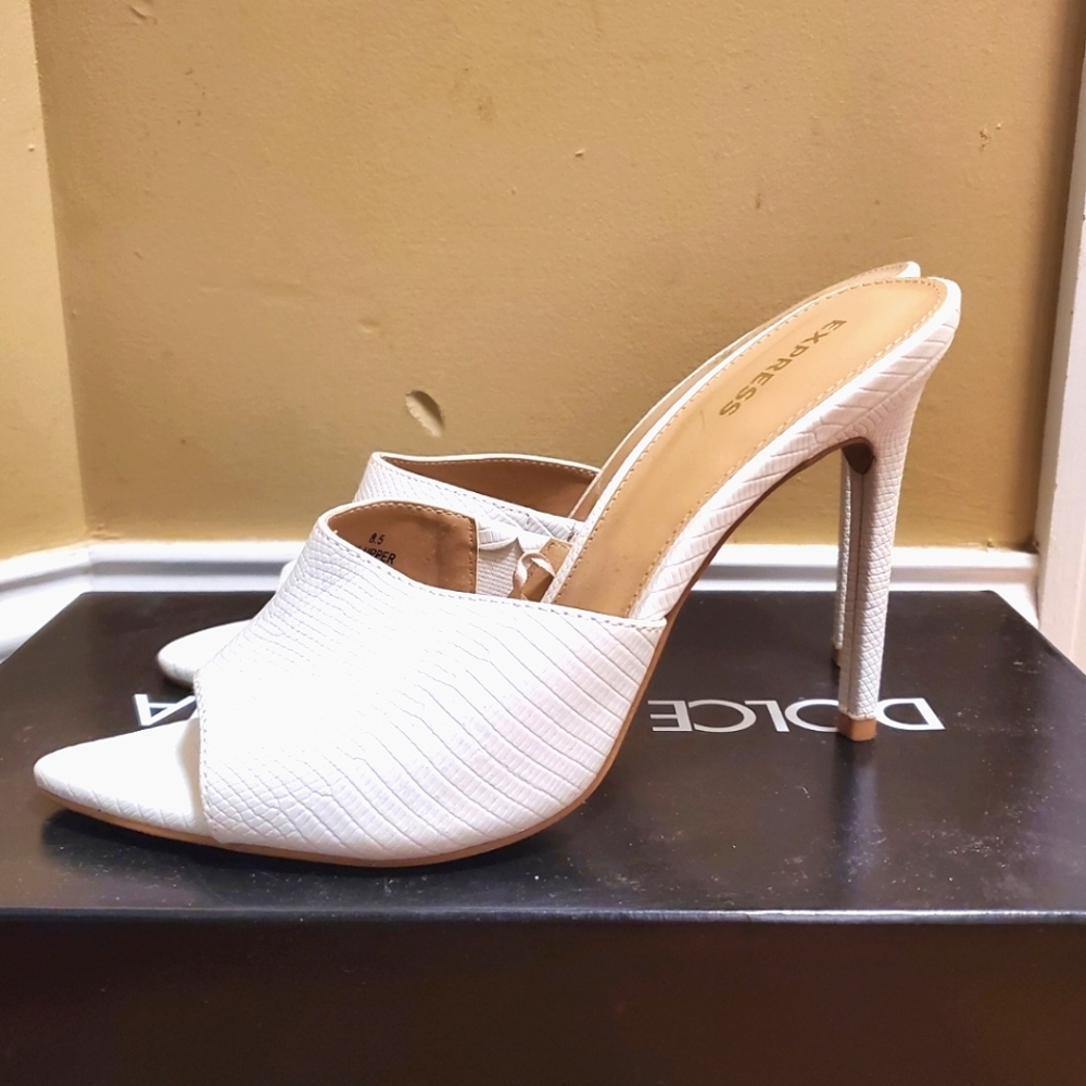 NWT White Stilettos - Picture 1 of 6